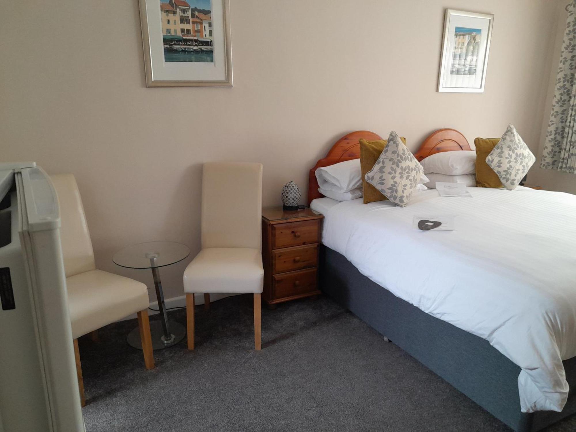 Relax At Rosscourt Guest House-Free On Site Parking (Adults Only) Bournemouth Bagian luar foto