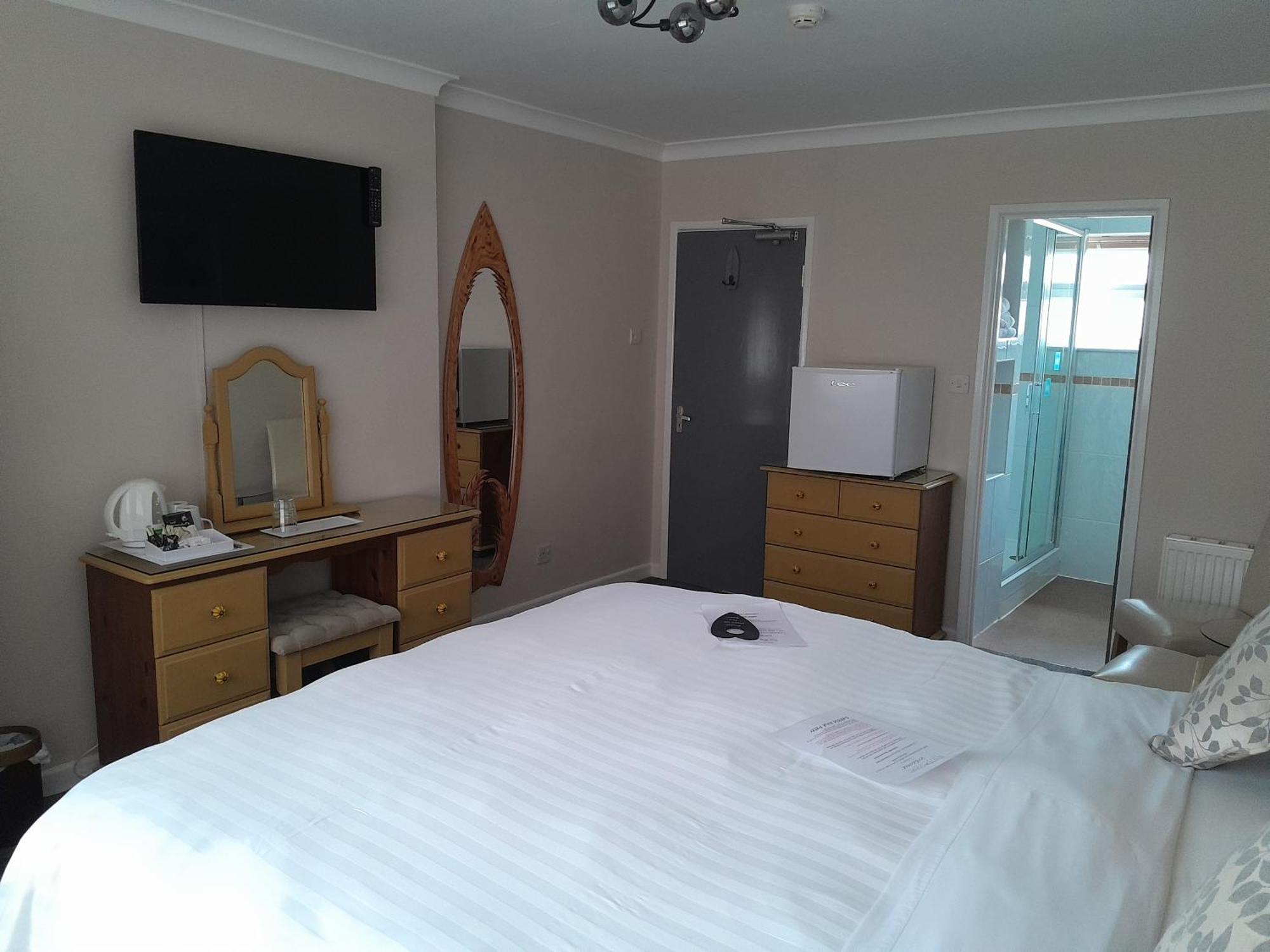 The Rosscourt Hotel (Adults Only) Bournemouth Bagian luar foto