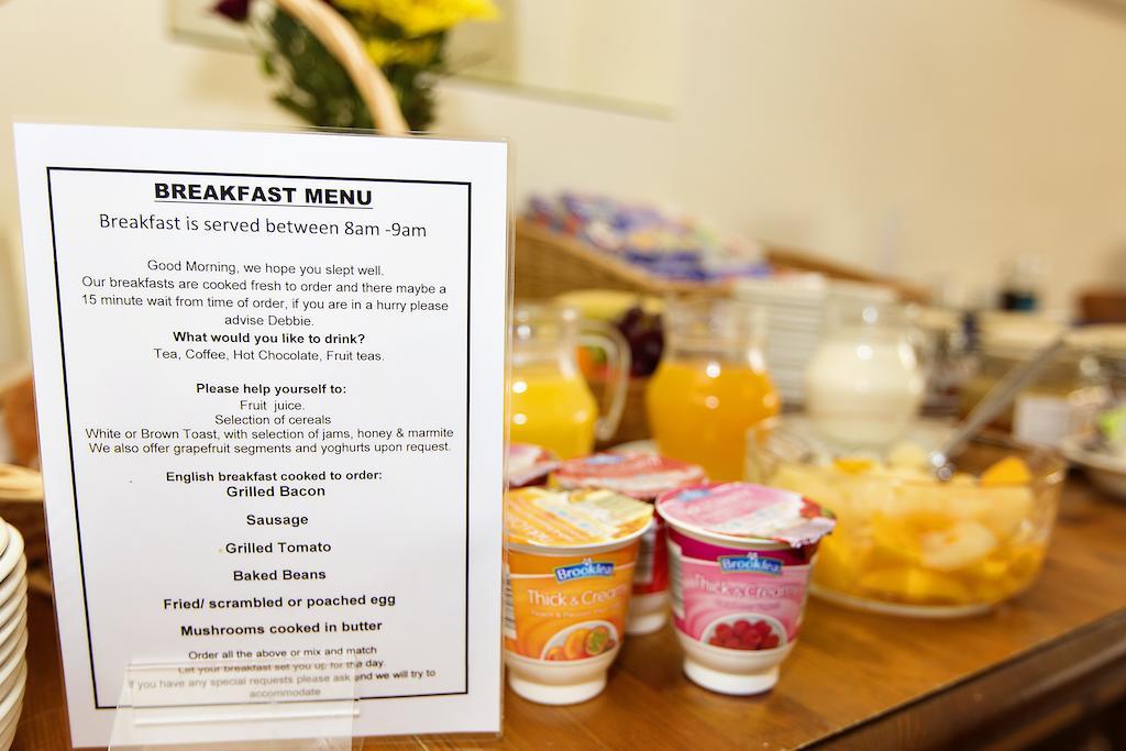 Relax At Rosscourt Guest House-Free On Site Parking (Adults Only) Bournemouth Bagian luar foto